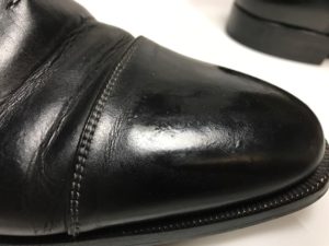 [サントーニ]革靴の修理　傷補修をさせていただきました